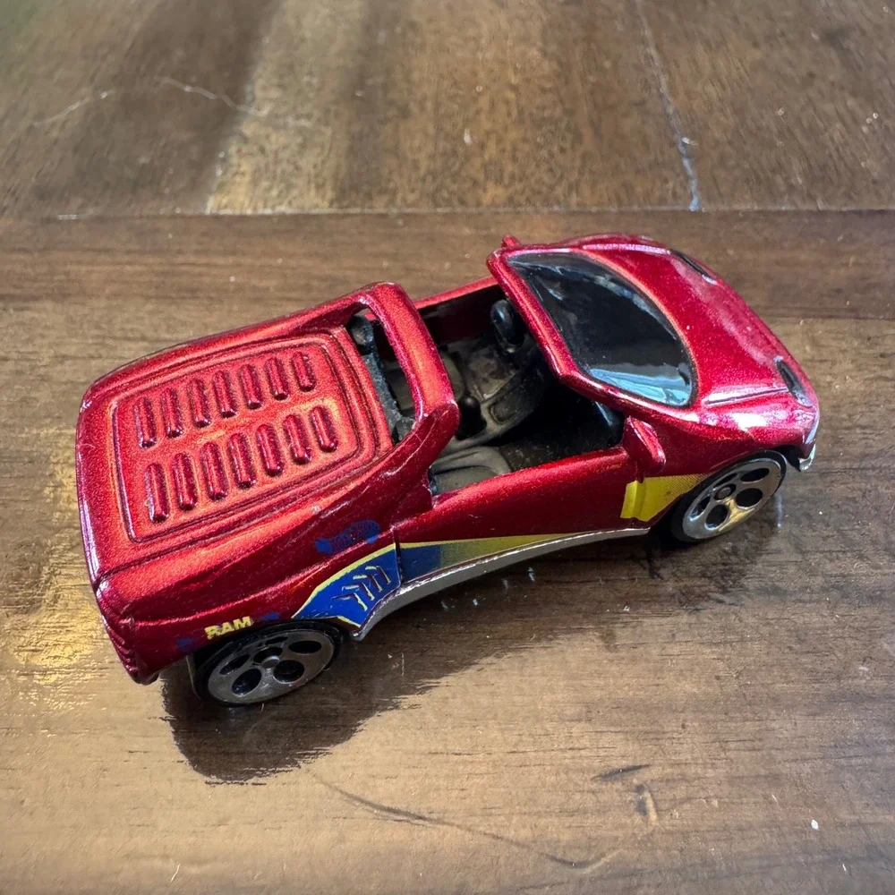 Hot Wheels Demolition Man Ram 1993 Warner Bros Movie Car Metallic Red Diecast
